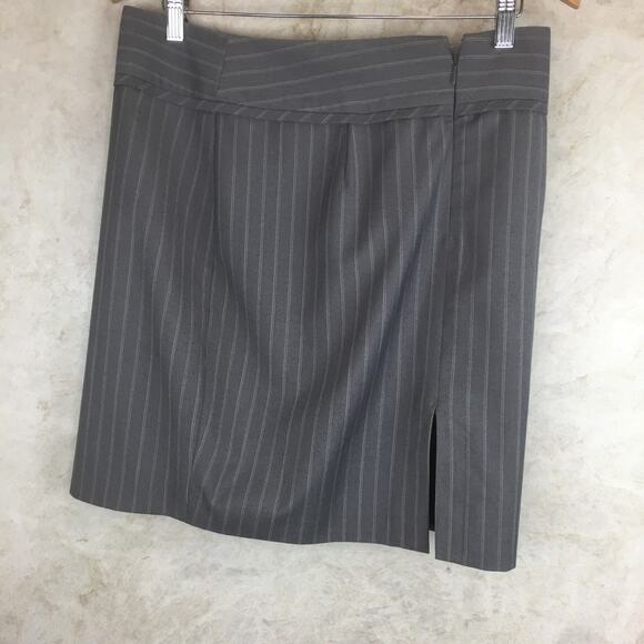 Calvin Klein Lined Gray PinStripe Skirt  Size 8 - Picture 4 of 11